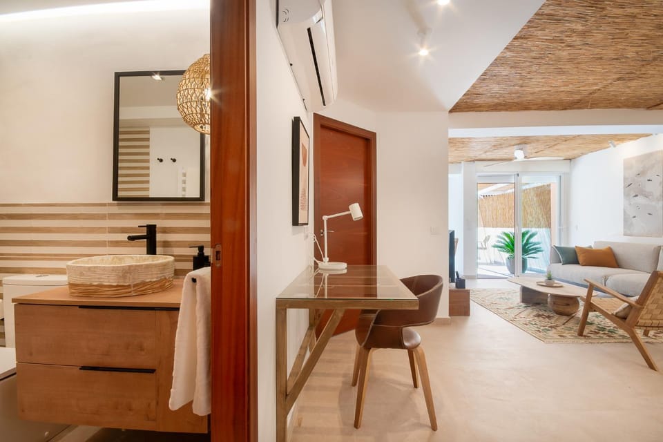 Bathroom, Living room, Seating area