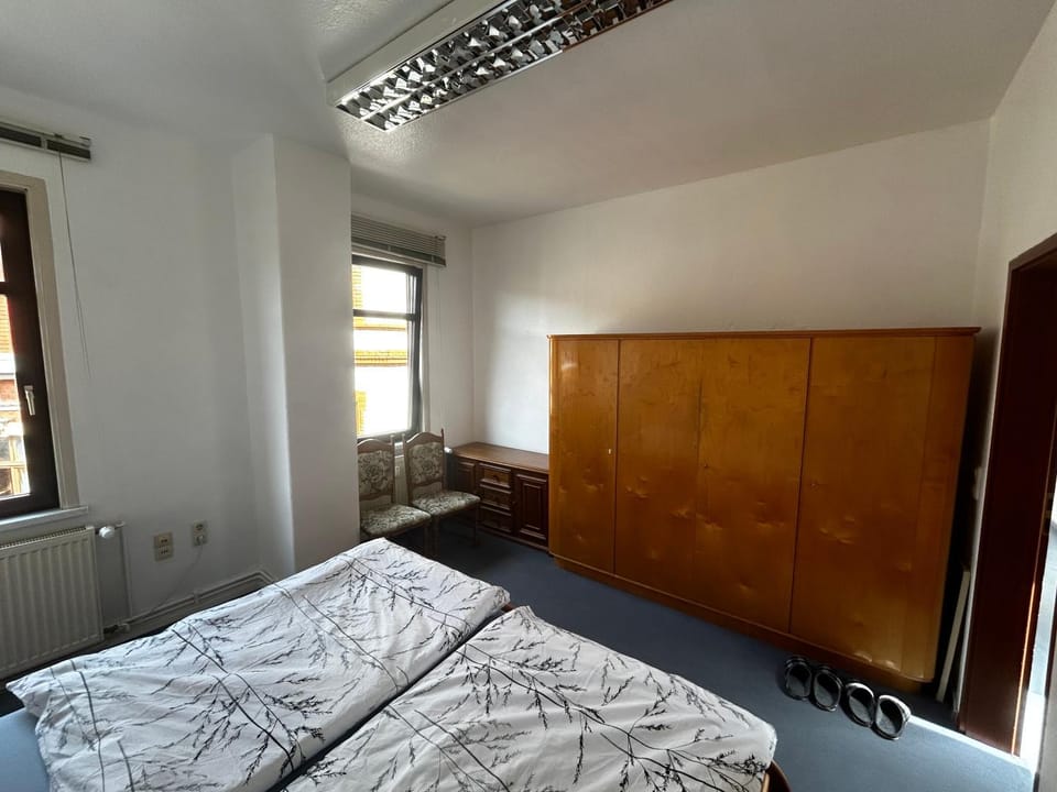 Bed, Photo of the whole room, Bedroom, wardrobe