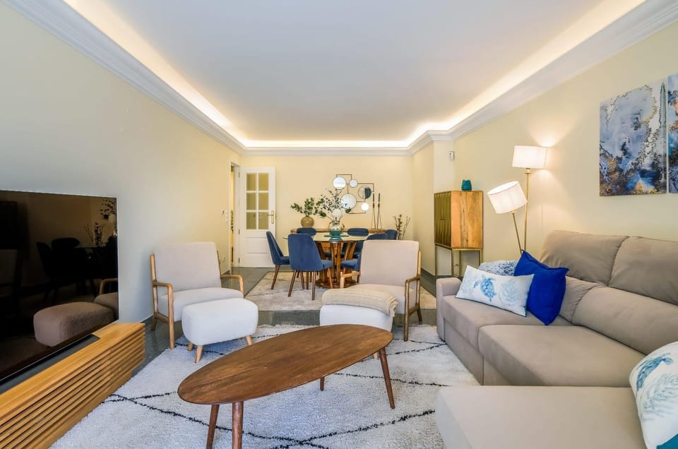 Portugal Portfolio - Parede Beach Apartment Apartment in Lisbon District