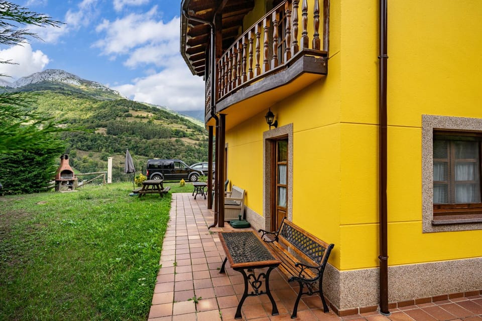 Property building, Living room