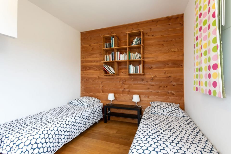 Property building, Living room, Bedroom