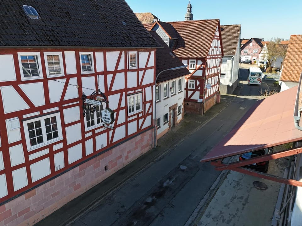 Property building, Restaurant/places to eat