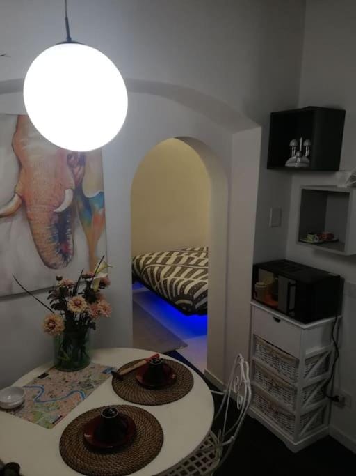 Little gem in Trevi Fountain Apartment in Rome