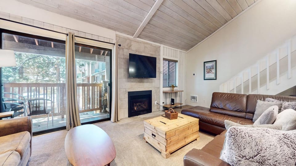 Summit #48 condo Apartment in Mammoth Lakes