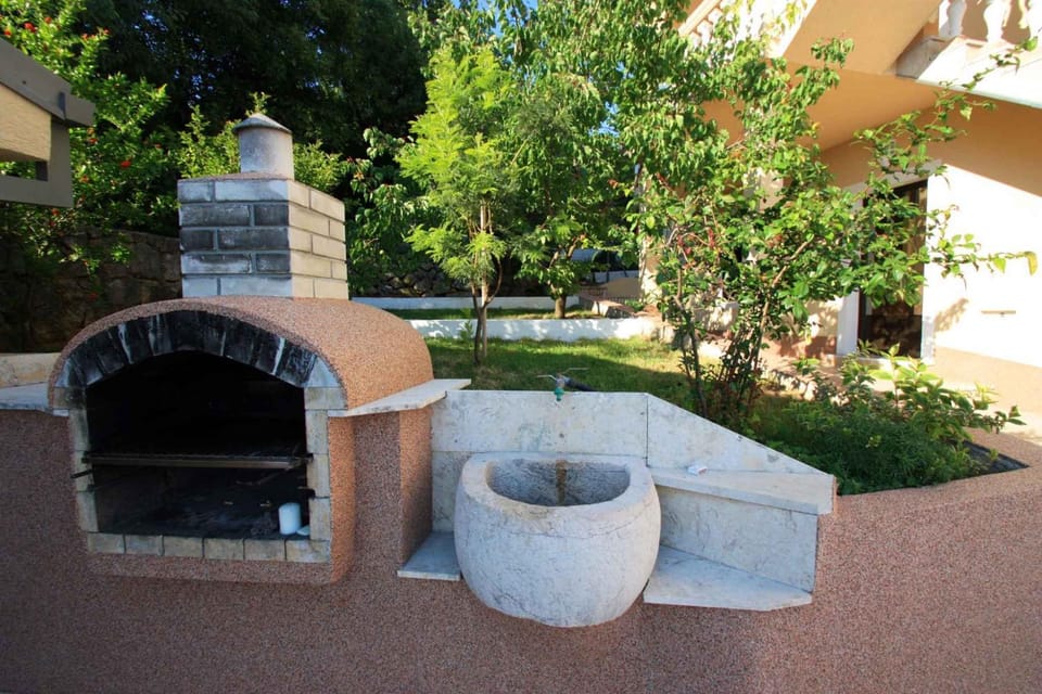 Summer, BBQ facilities