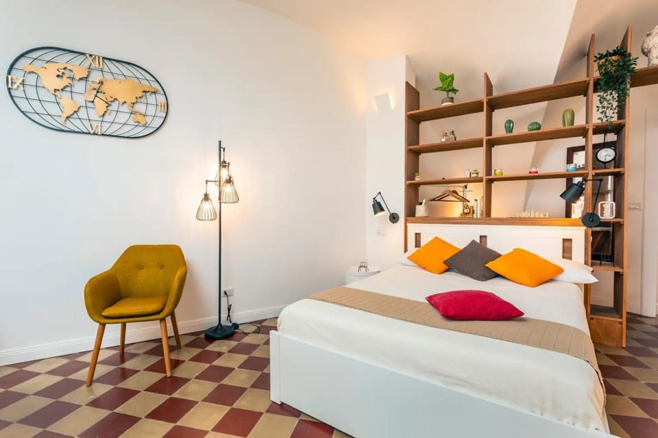 Bed, Photo of the whole room, Bedroom
