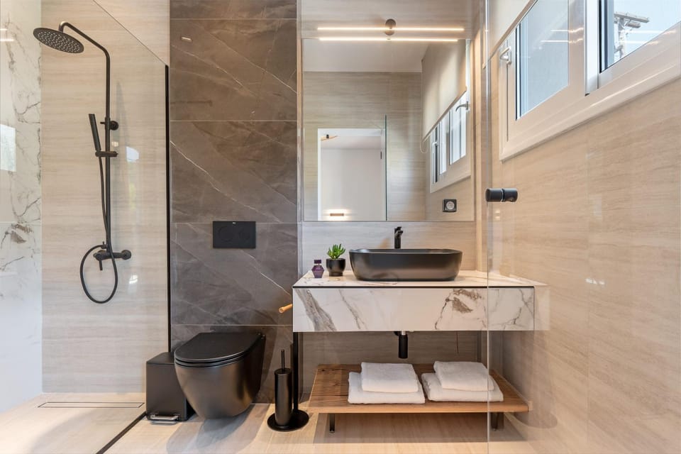 Shower, Bathroom, towels