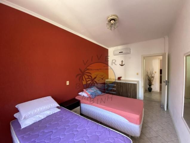 TRIPLEX BEIRA MAR COM PISCINA - 4 DORMITÓRoS Apartment in Porto Belo