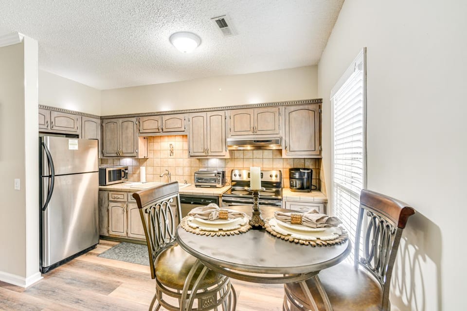 Huntsville Condo w/ Patio Near Redstone Arsenal! House in Huntsville