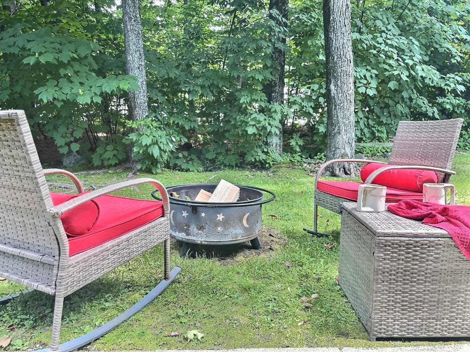 Garden, Seating area