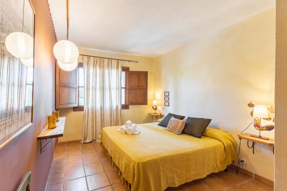 Property building, Living room, Bedroom