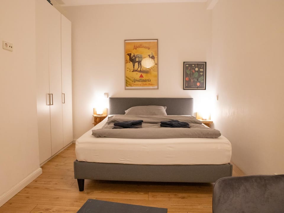 Bed, Bedroom
