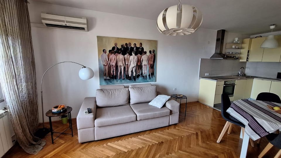 Living room, Seating area, air conditioner