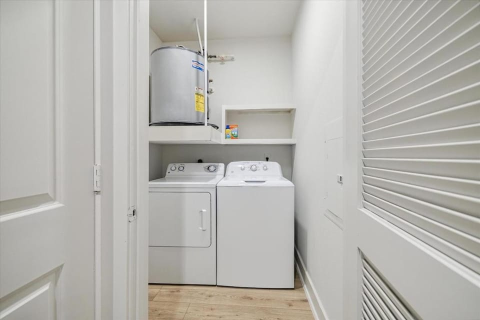 UBP - Chic Apt Midtown Montrose Apartment in Houston