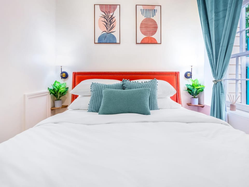 Bed, Bedroom