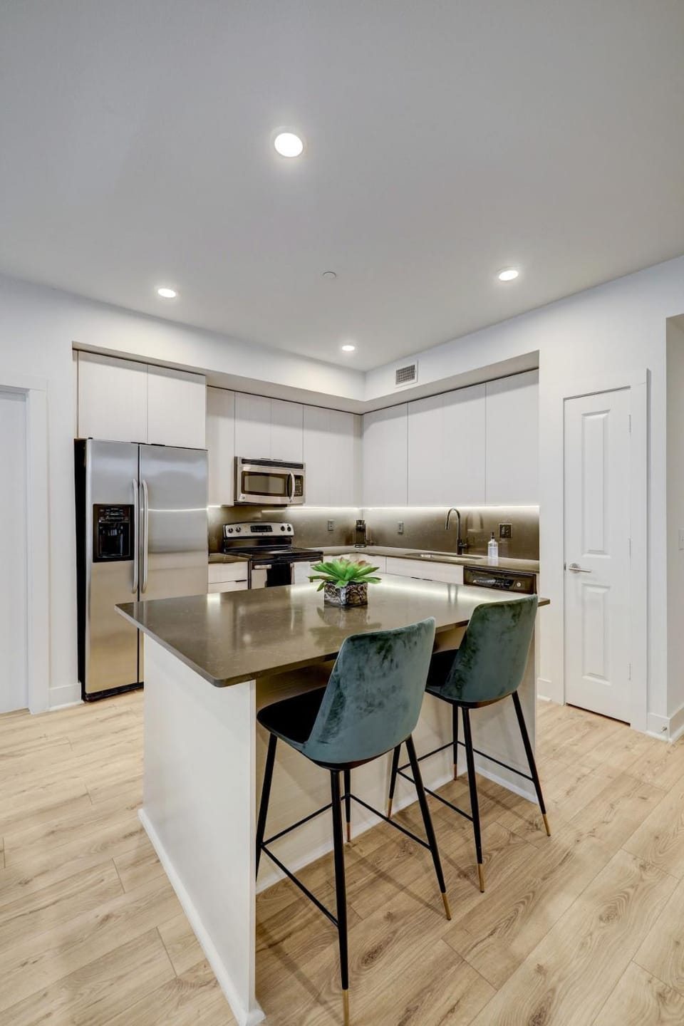 UBP - Brand New Midtown Montrose 1 Bd Apt Apartment in Houston