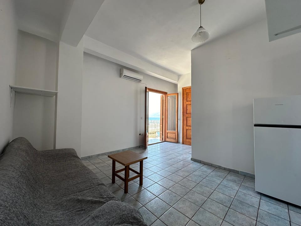 Seating area, air conditioner