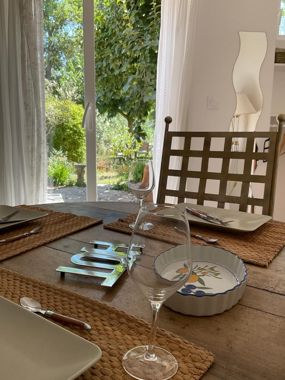 Studio lumineux Apartment in Villeneuve-lès-Avignon