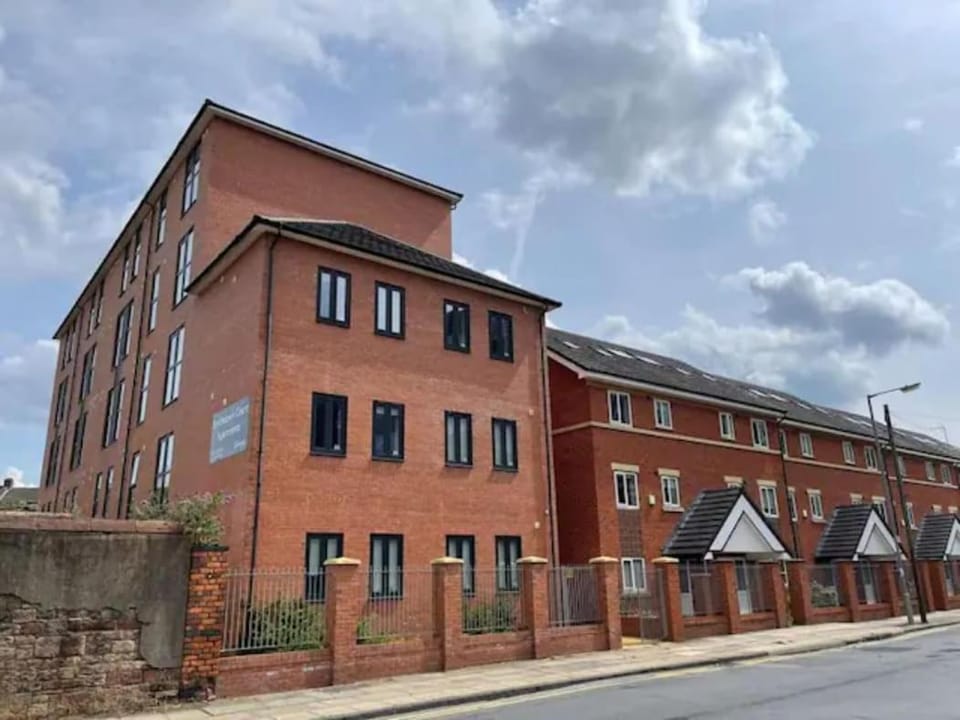 Cosy Budget En-suites, Optional Kitchen, Liverpool Inn in Liverpool