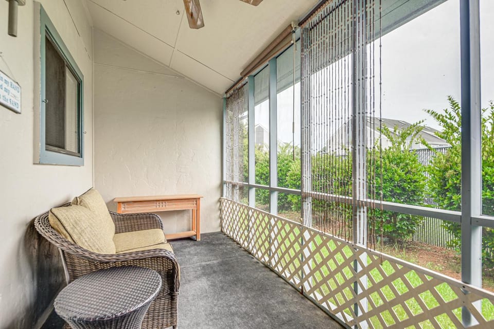 Warm Weather Escape! Golf & Relax in Little River House in Little River