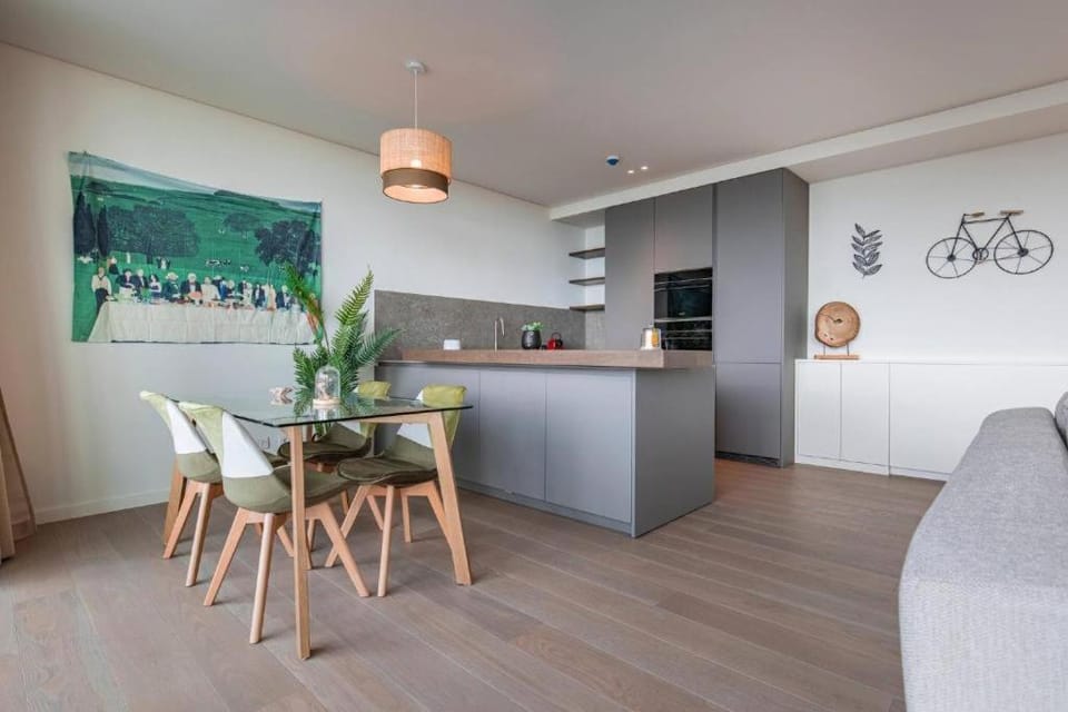 Kitchen or kitchenette, Living room, Dining area
