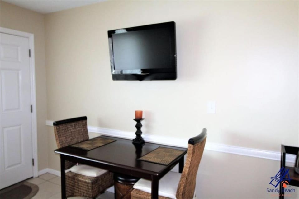 TV and multimedia, Dining area
