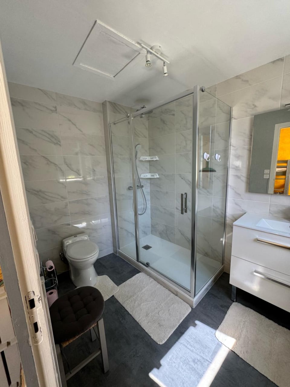 Shower, Bathroom