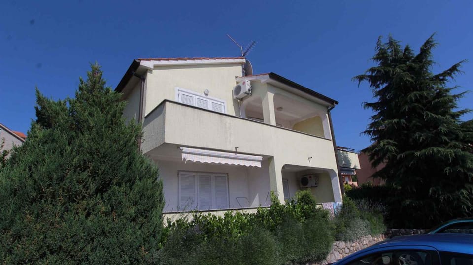 Property building, Summer