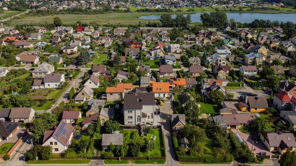 Property building, Bird's eye view, City view, Street view, Location