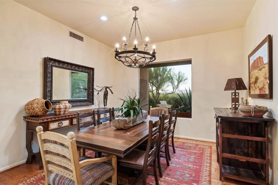 Scottsdale Desert Villa Pool/Spa/Pickleball/Families House in Scottsdale