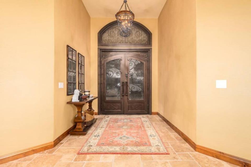 AZ Desert Views Pool Spa Sleep 8 House in Fountain Hills