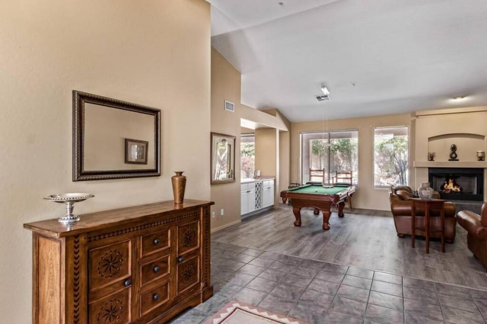 Grayhawk Updated Sleeps 6 with Spa House in Grayhawk