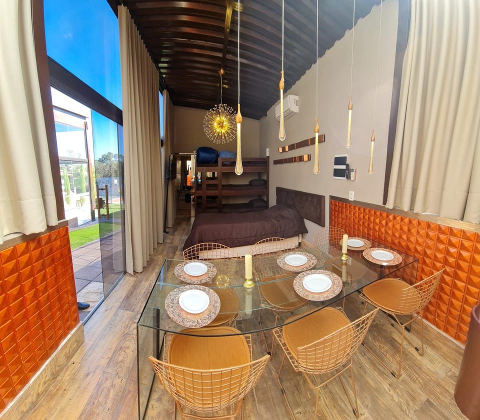 LOFT DE VIDRO próximo ao ANIMÁLIA PARK COTIA Bed and Breakfast in Cotia