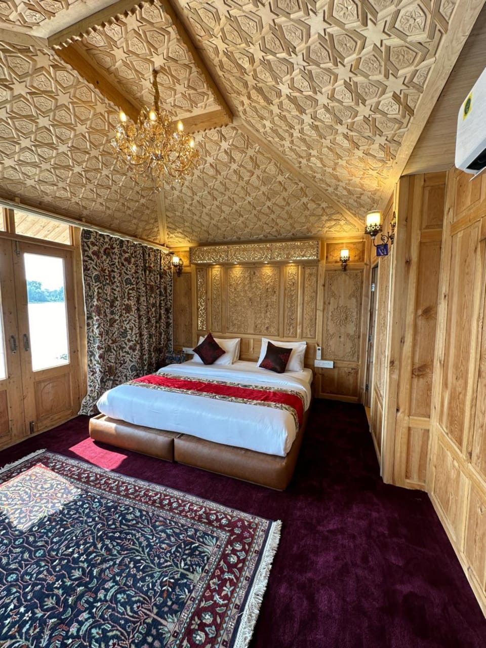 New York Houseboat Docked boat in India