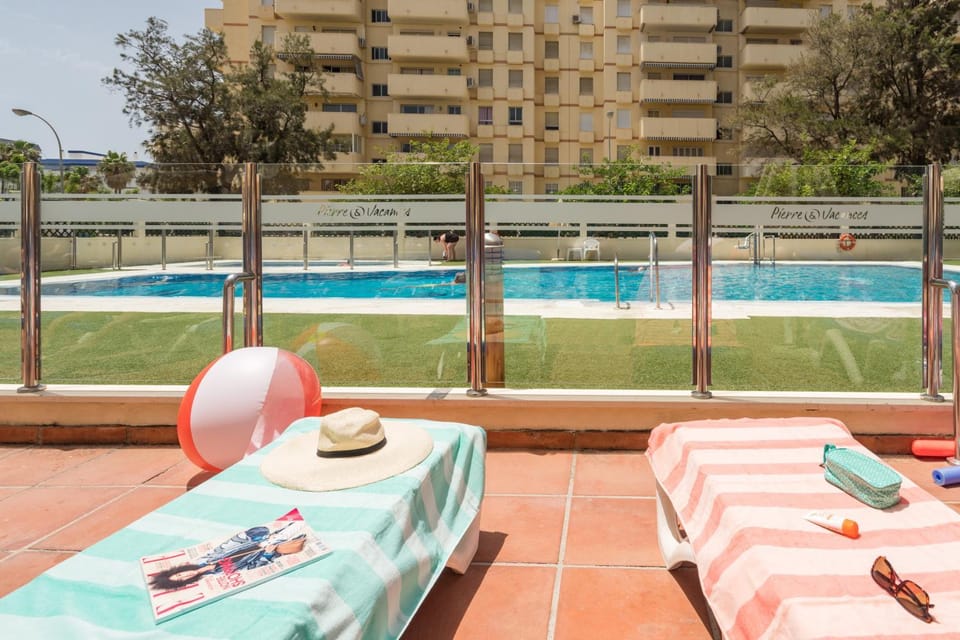 Solarium, Swimming pool