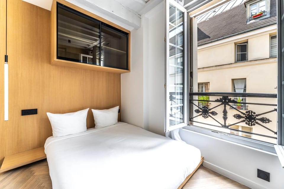 Le Chic Marais Parisien Apartment in Paris
