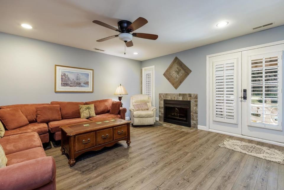 225 Evian Villas Villa in North Forest Beach