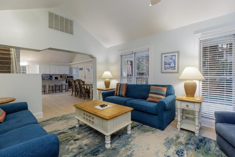 3 Night Hawk House in North Forest Beach