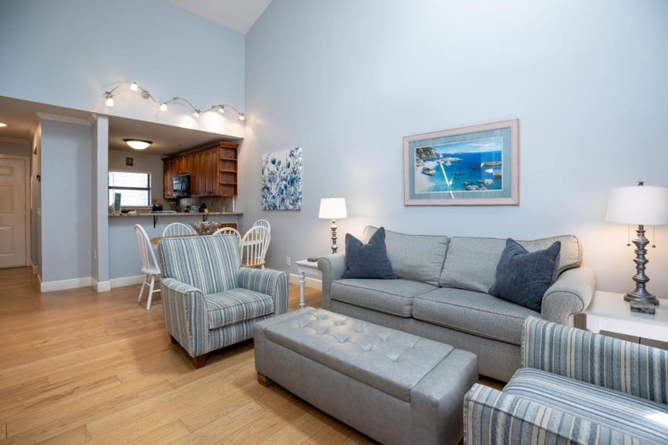 7304 Treetops Villa in South Forest Beach