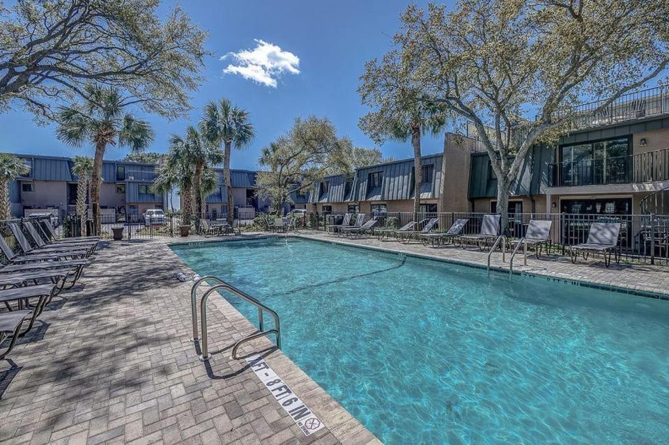 3 Ocean Club Villas Villa in South Forest Beach