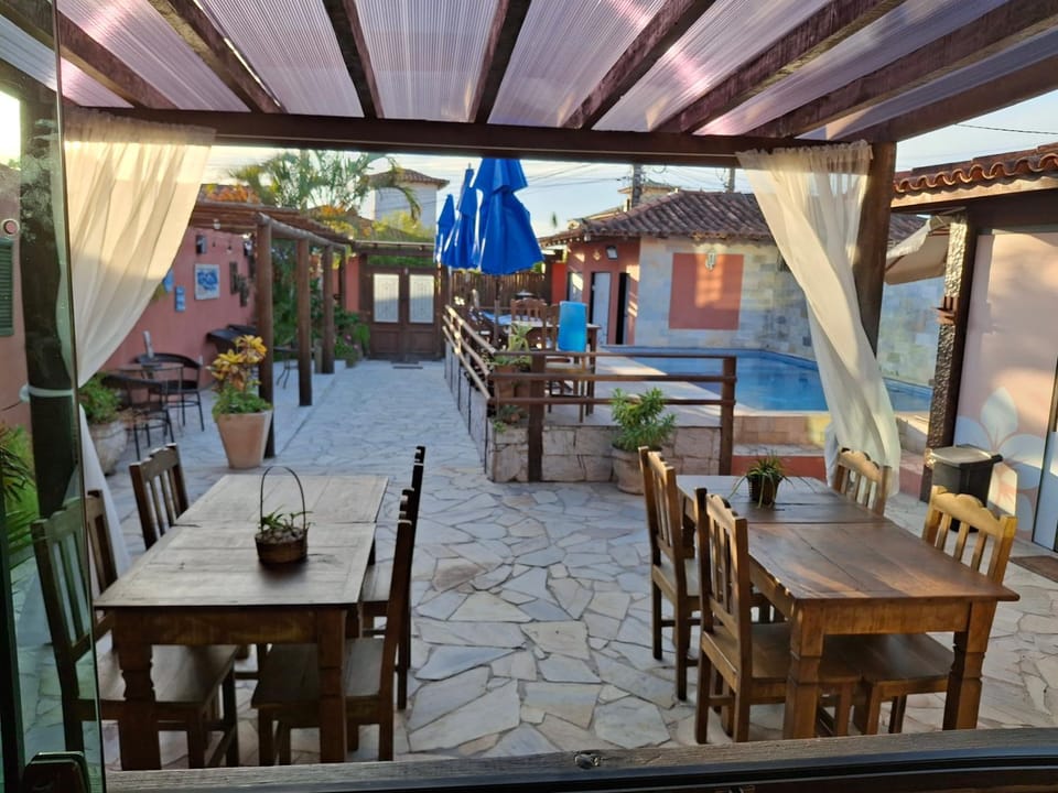 Dining area, Swimming pool, sunbed
