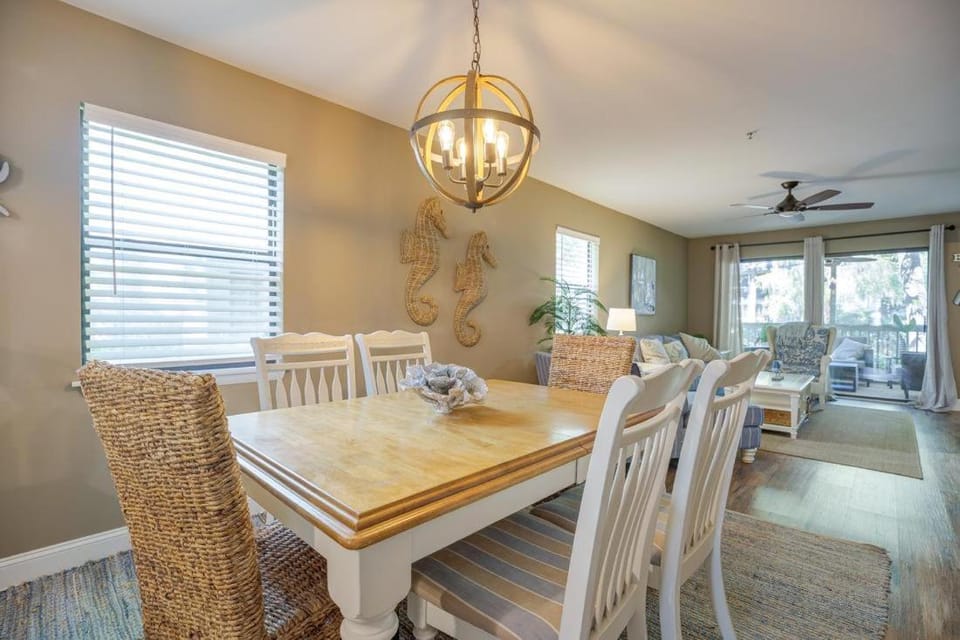 8001 Treetops Villa in South Forest Beach