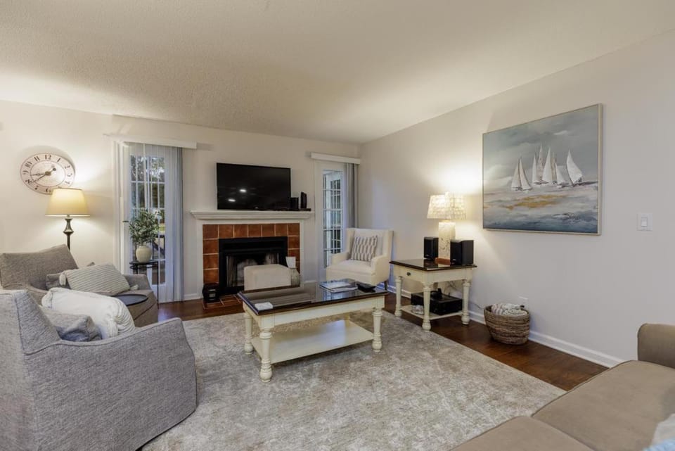 246 Evian Villas Villa in North Forest Beach