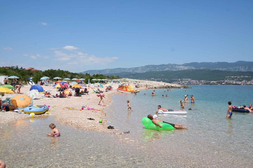 Nearby landmark, Summer, Beach