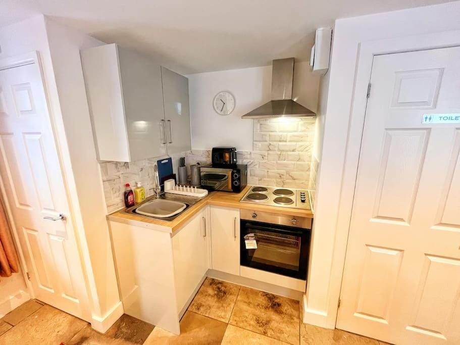 The City Pad Apartment in Gloucester