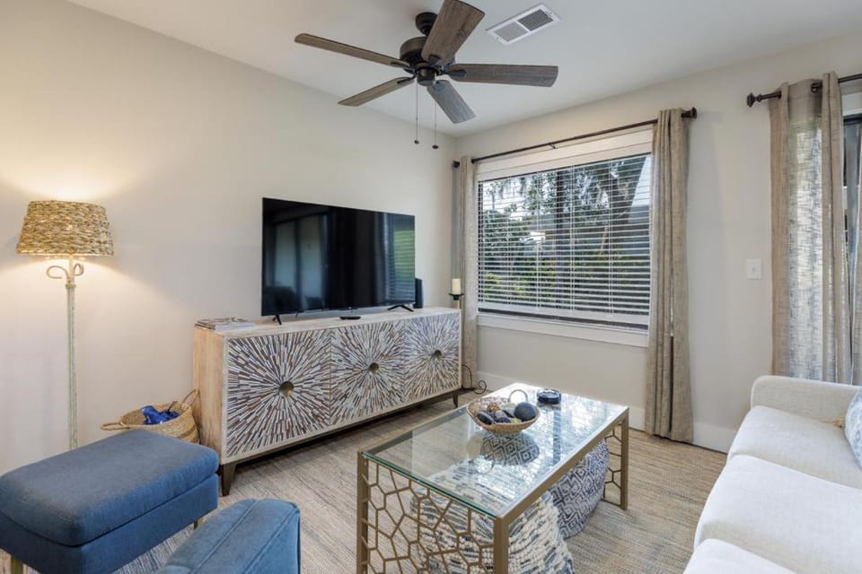 92 Forest Gardens Villa in South Forest Beach