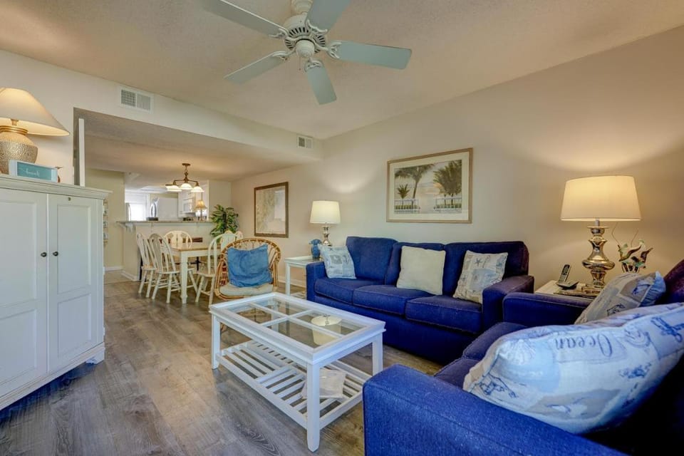 8 Hilton Head Cabanas Villa in South Forest Beach