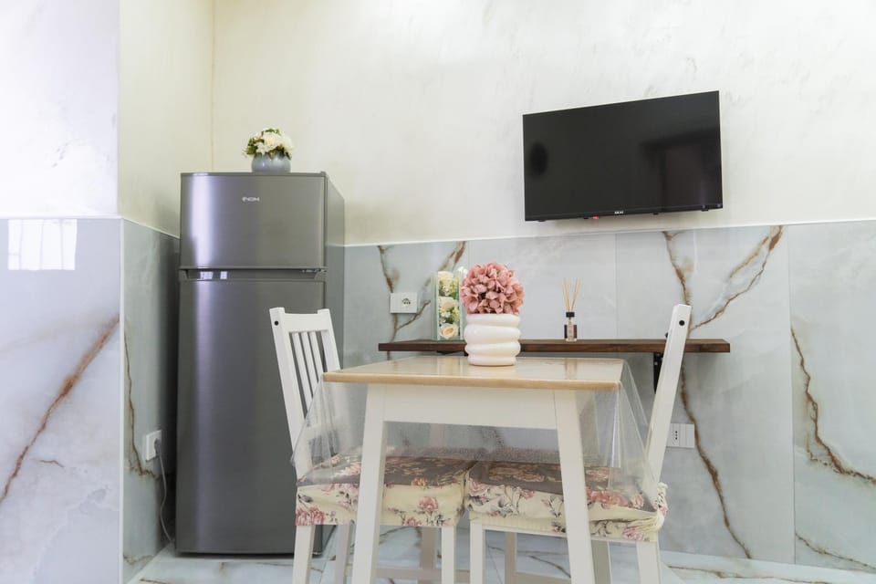 TV and multimedia, Dining area
