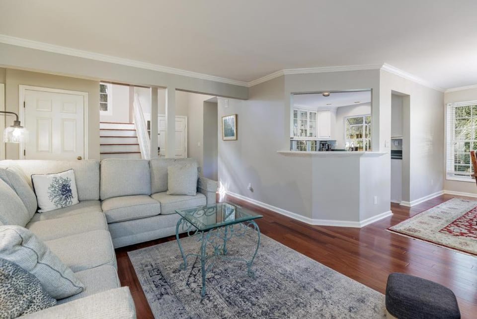 177 Evian House in North Forest Beach