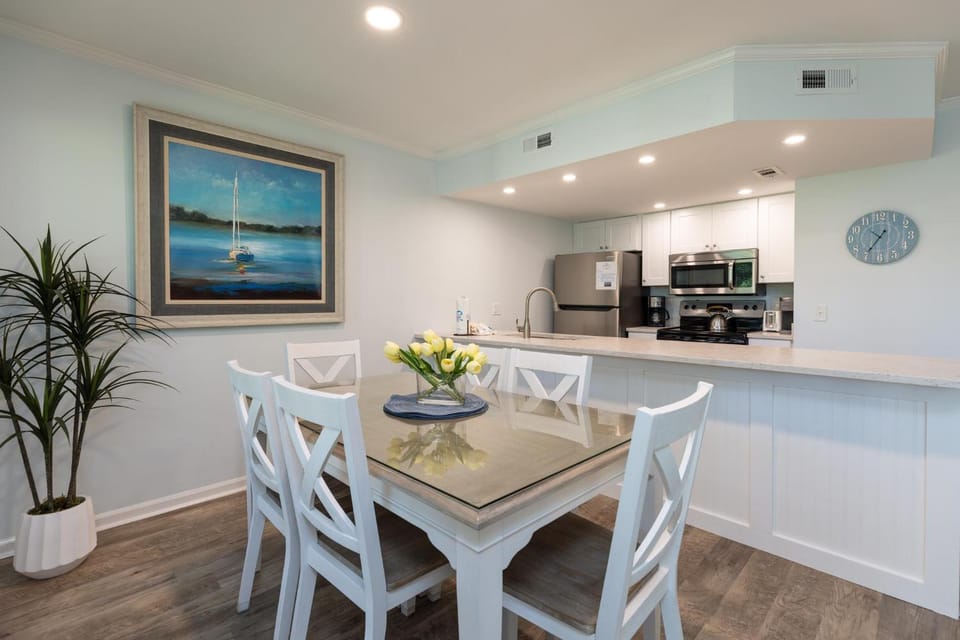 24 The Cottages Villa in North Forest Beach